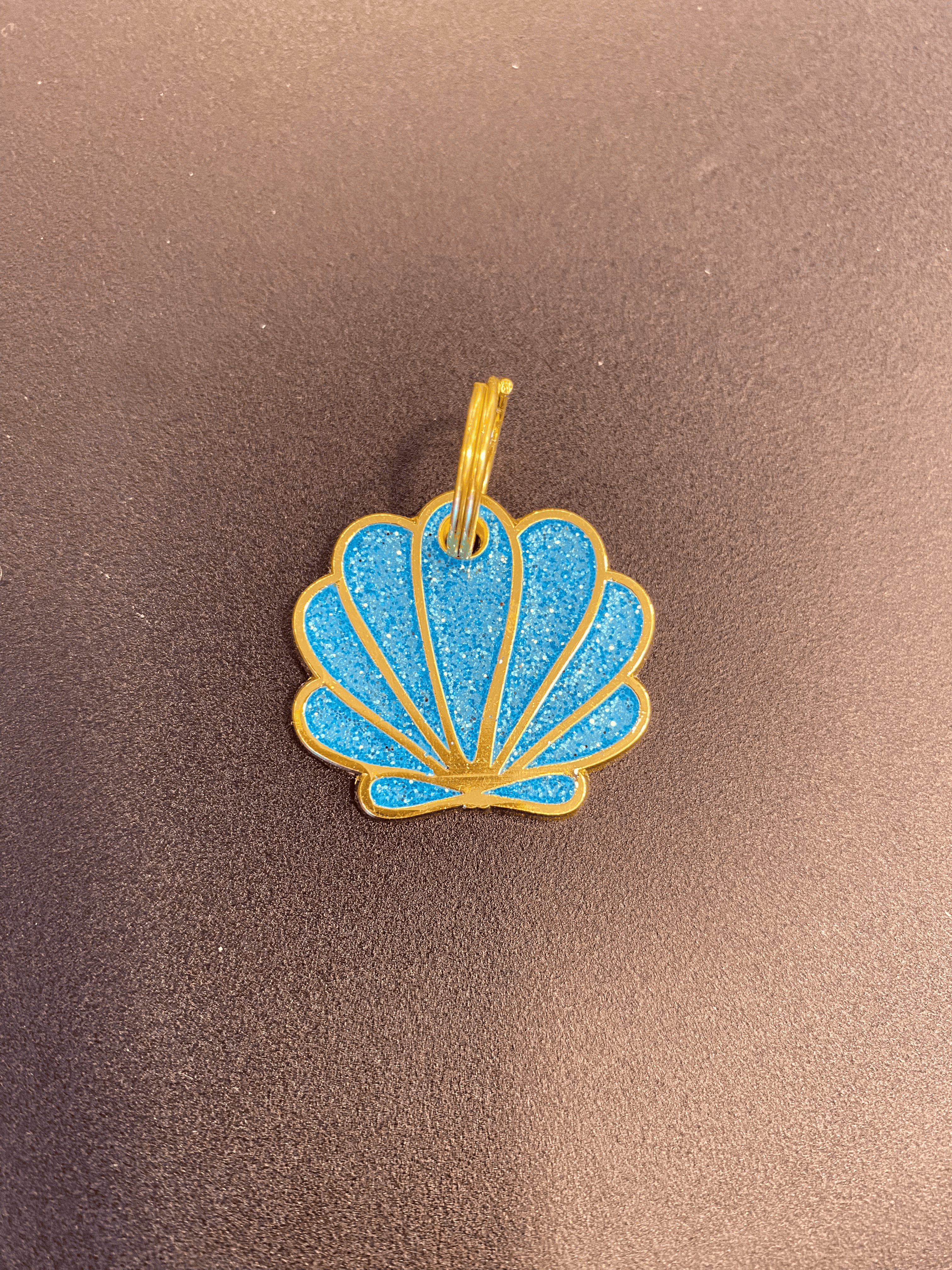 ID tag glitter shell