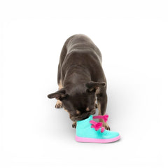Fresh kicks'n licks