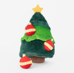 Sapin de Noël avec des boules de Noël