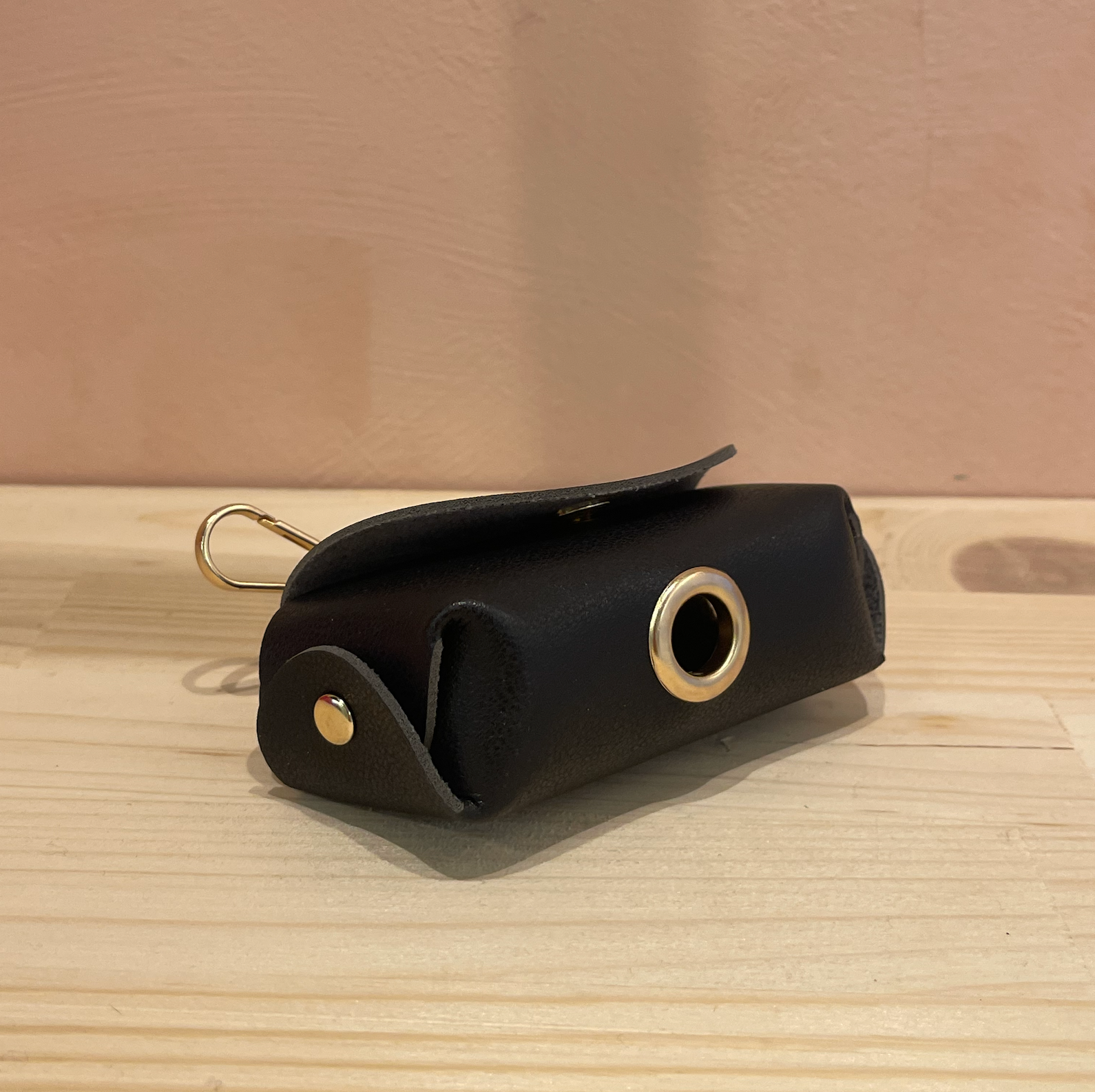 Porte-sac à crottes abstrait noir