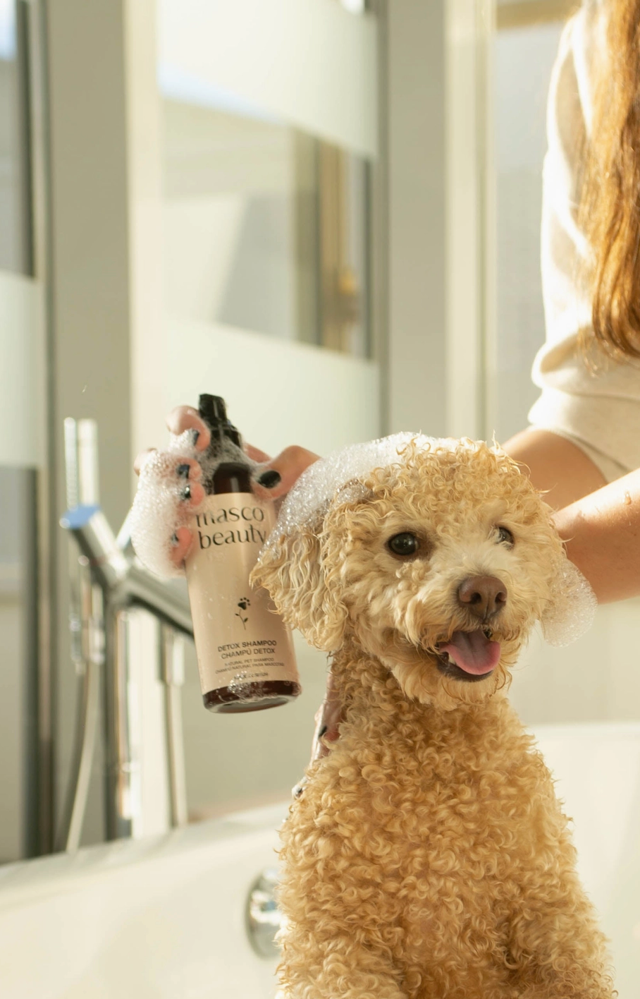 Natural pet shampoo