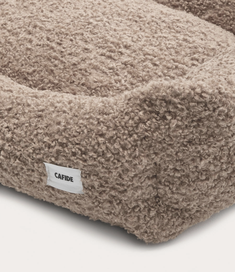 Hondenmand Snozy sand