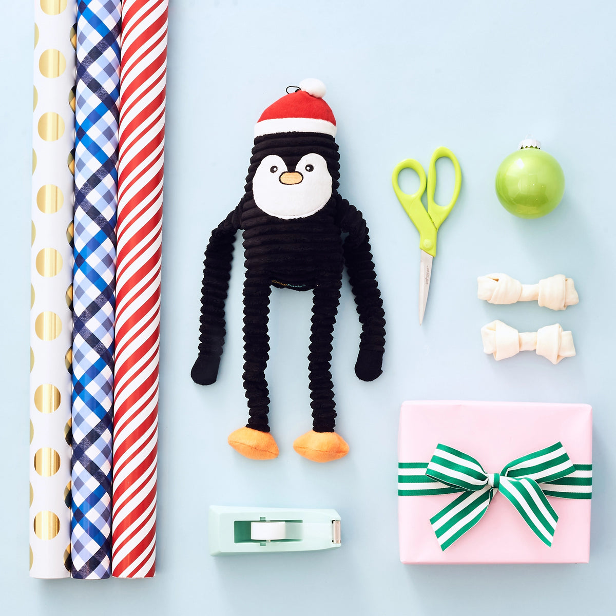 Holiday Crinkle Penquin